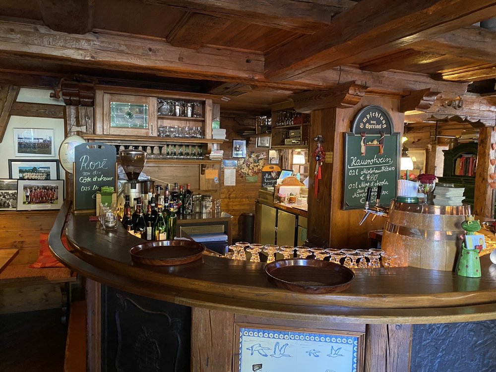 Gemütlicher Gastraum des Wirtshaus zum Spreisel